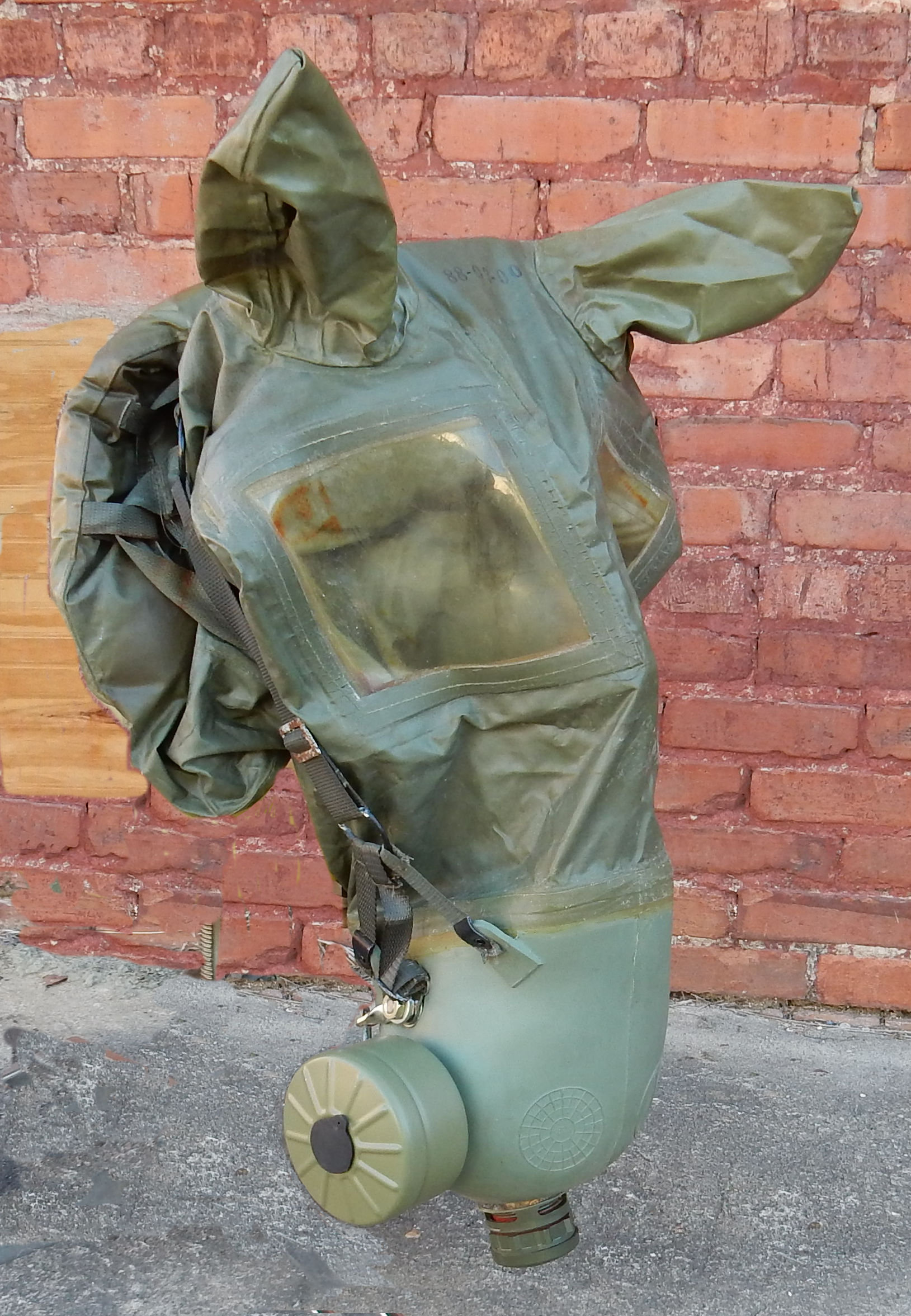 YUGO_Horse_ChemProMask1.jpg
