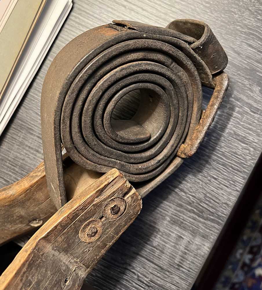 cw_stirrup_strap.png